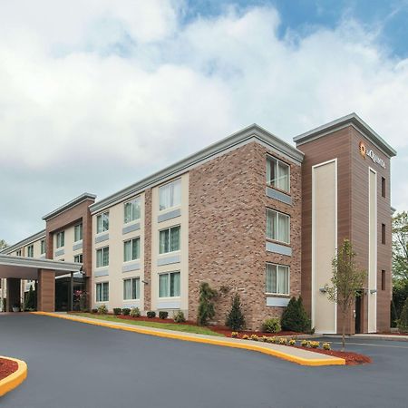 La Quinta By Wyndham Sturbridge Hotel Kültér fotó