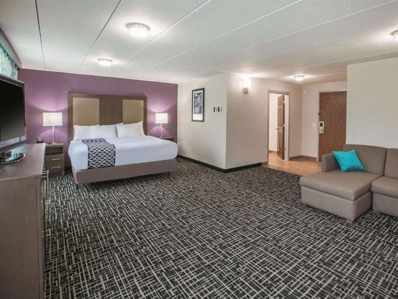 La Quinta By Wyndham Sturbridge Hotel Kültér fotó