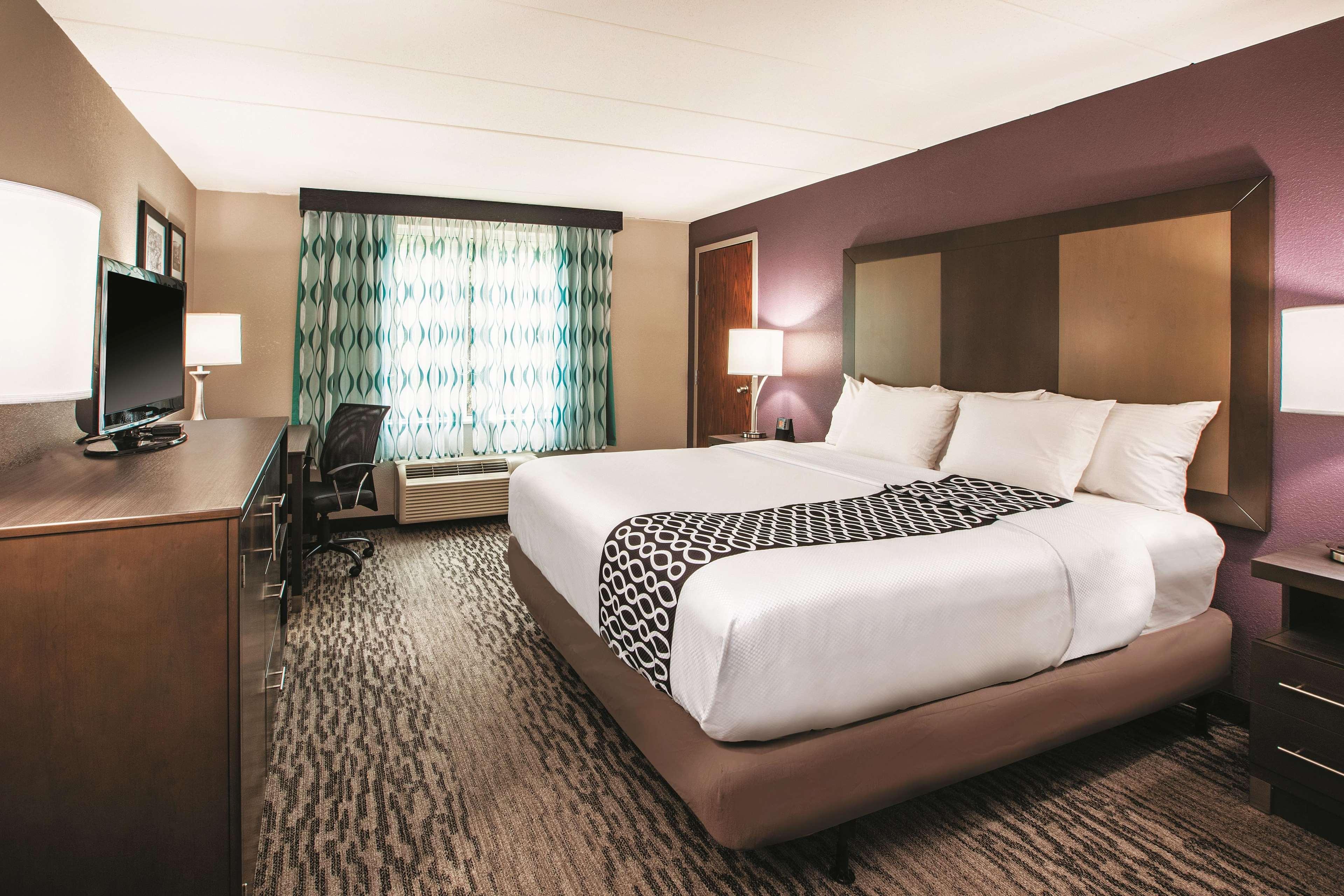 La Quinta By Wyndham Sturbridge Hotel Kültér fotó